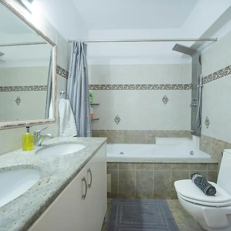 Golden Grove أفانتو