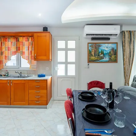 Golden Grove Afantou