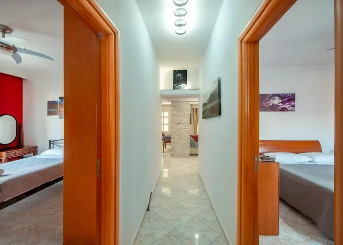 Golden Grove Afantou