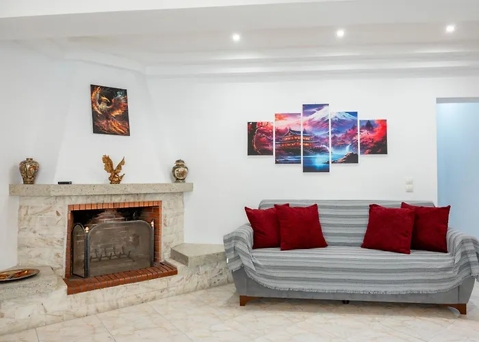 Golden Grove Apartment